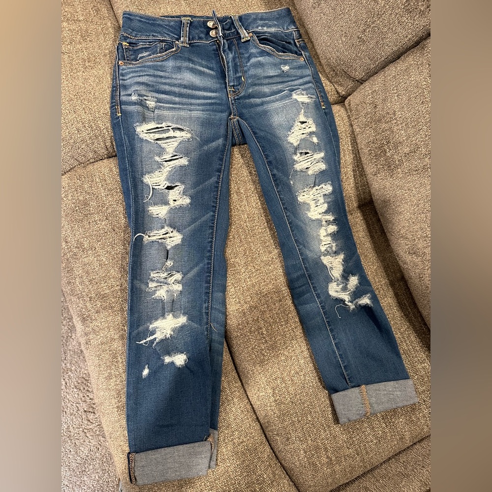 American Eagle *Artist Crop* denim Jeans